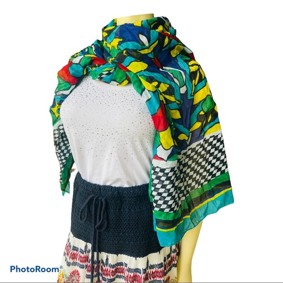 Scarf Wrap Shawl 68" x 40" - Picture 8 of 9